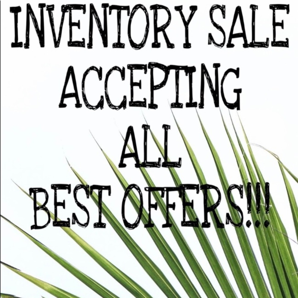 Looking To Clear Out My Closet 💕